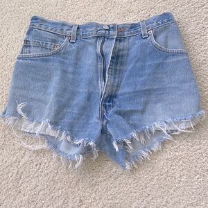 LEVI Jean shorts